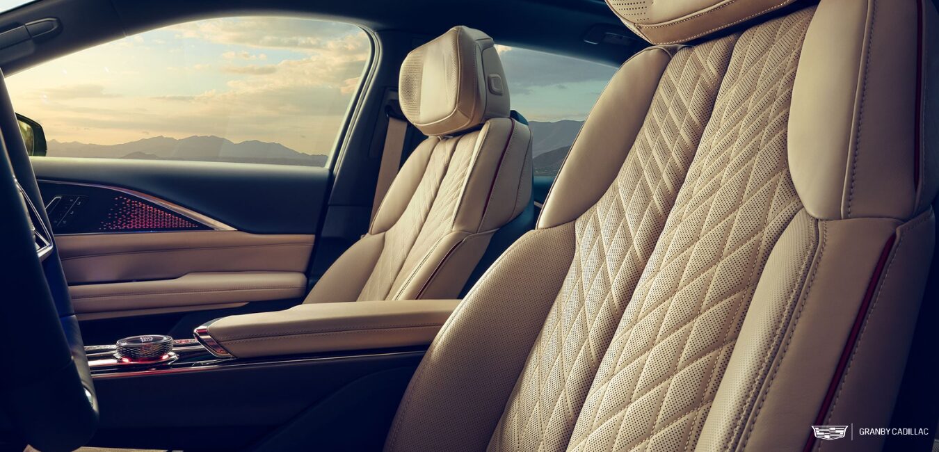 Cadillac LYRIQ et LYRIQ-V — technologie et confort